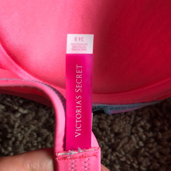 Victoria’s Secret bikini top - Picture 3 of 3